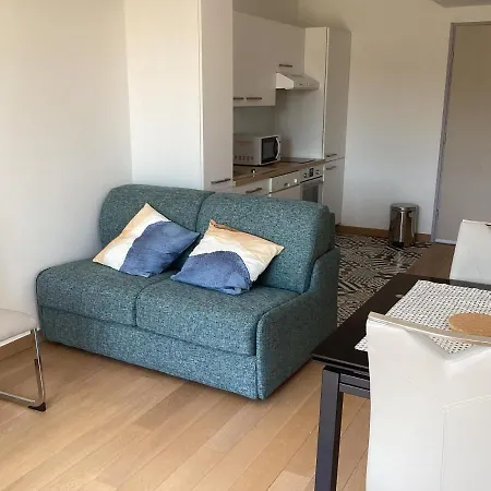 Camille Apartman *